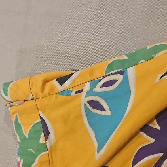 Zara Colorful Ruffled Shorts Size L - Picture 5 of 9